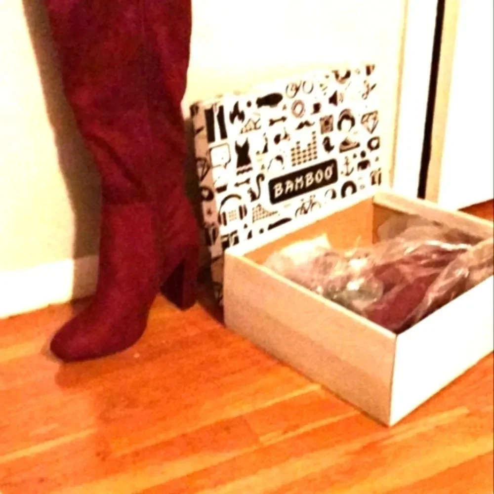 NIB knee Boots sz 8